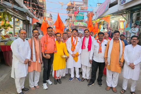 भगवान परशुराम जन्मोत्सव : छपारा ब्राह्मण समाज ने निकाली भव्य शोभायात्रा yprashn #yprashnseoni #seoni #seoninews #madhyapradesh #digitalmedia #seoniwale bhagwan parshuram jayanti